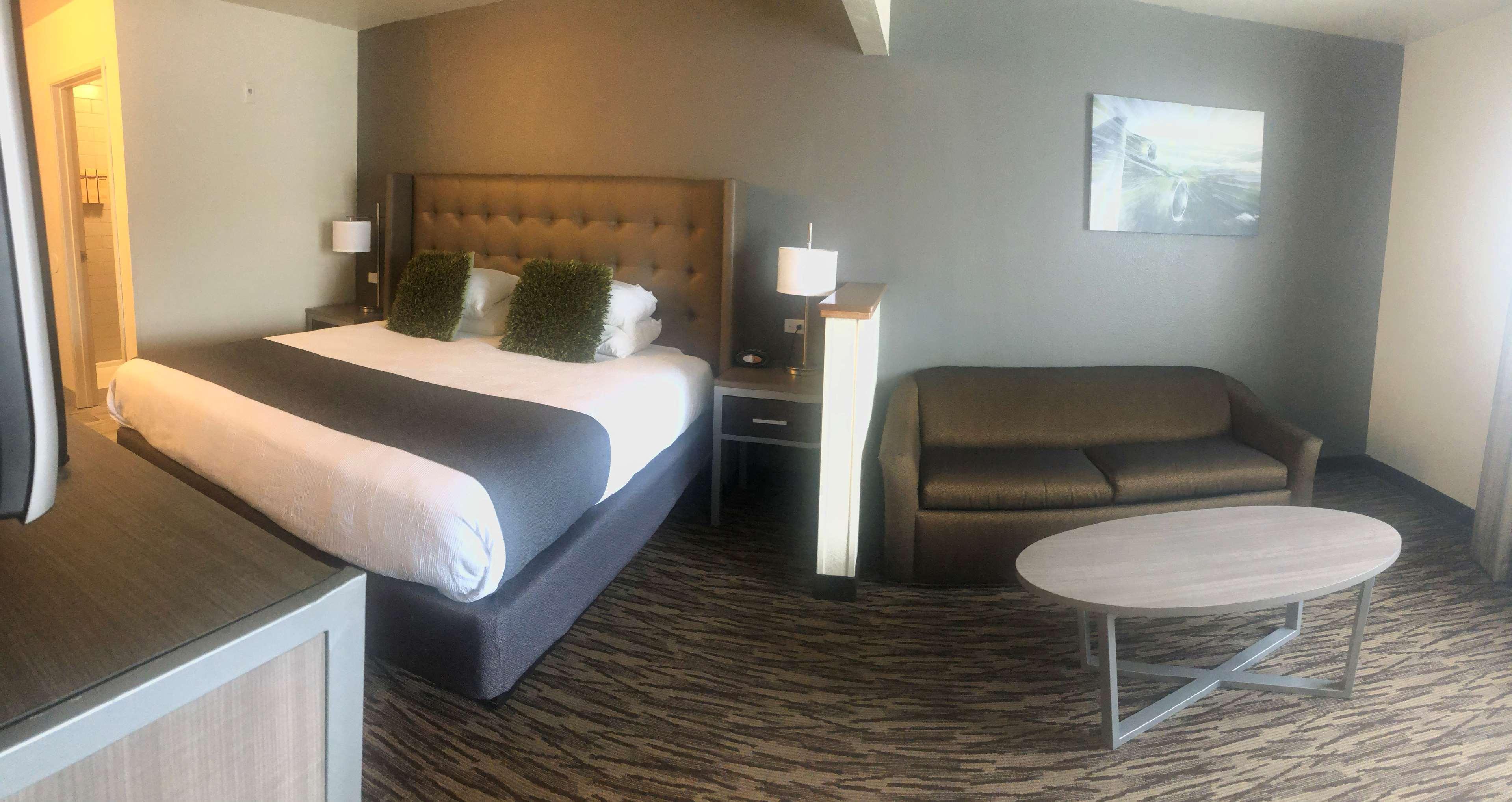 איירוויי הייטס Best Western Plus Peppertree Airport Inn מראה חיצוני תמונה