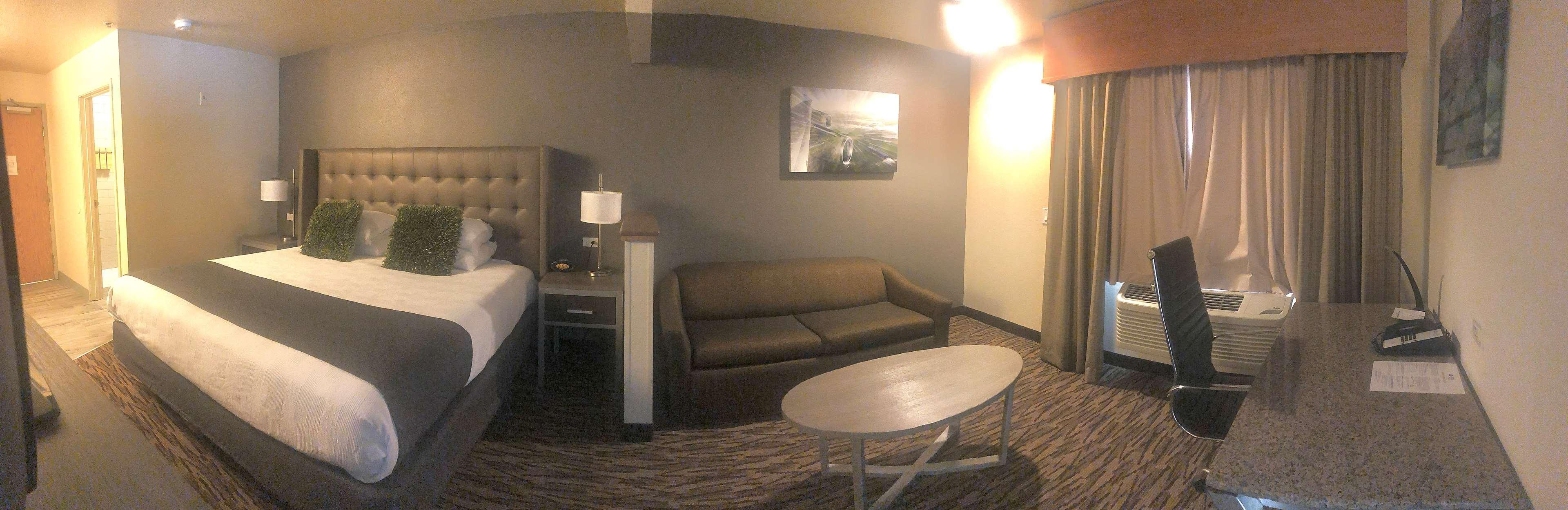 איירוויי הייטס Best Western Plus Peppertree Airport Inn מראה חיצוני תמונה