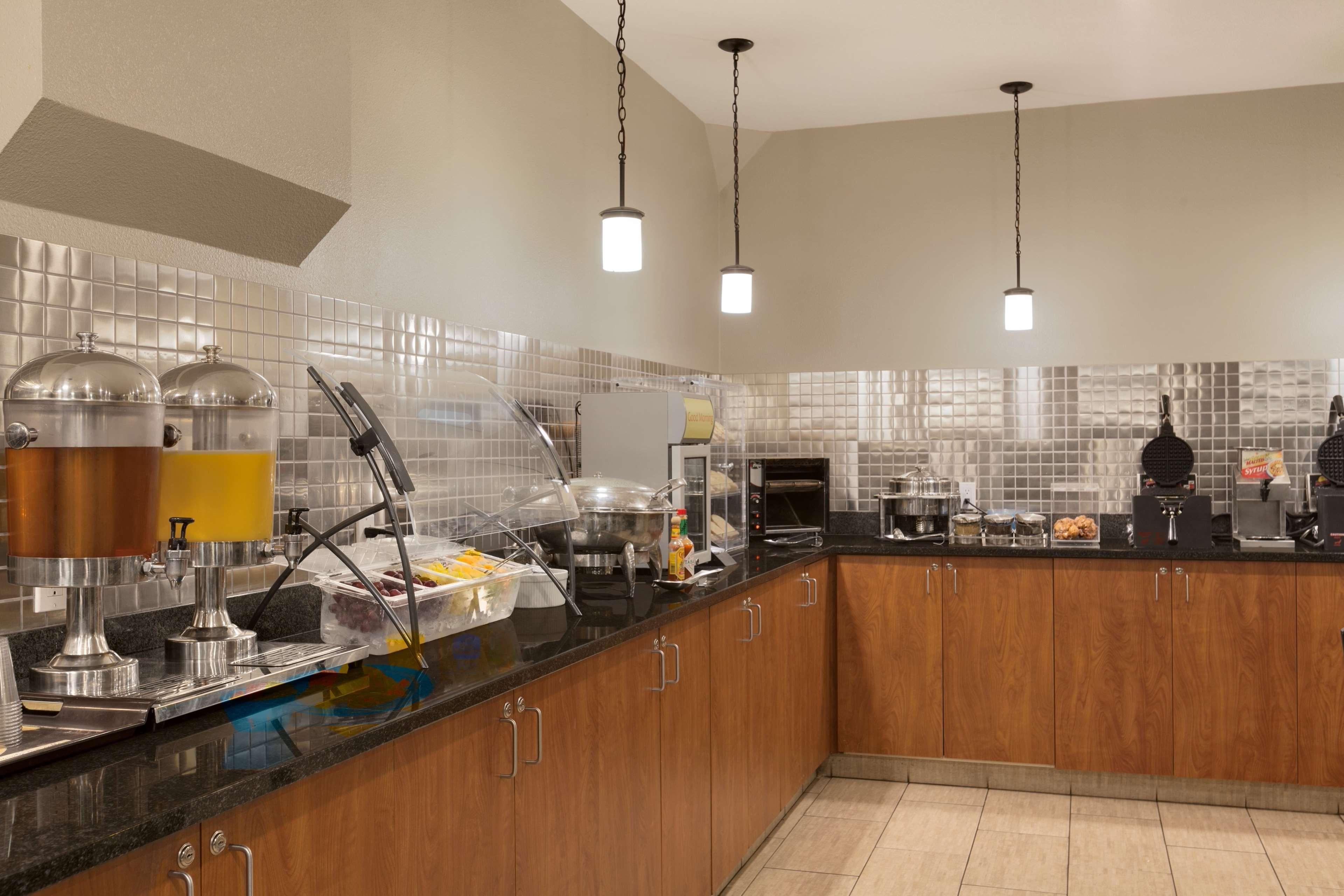 איירוויי הייטס Best Western Plus Peppertree Airport Inn מראה חיצוני תמונה