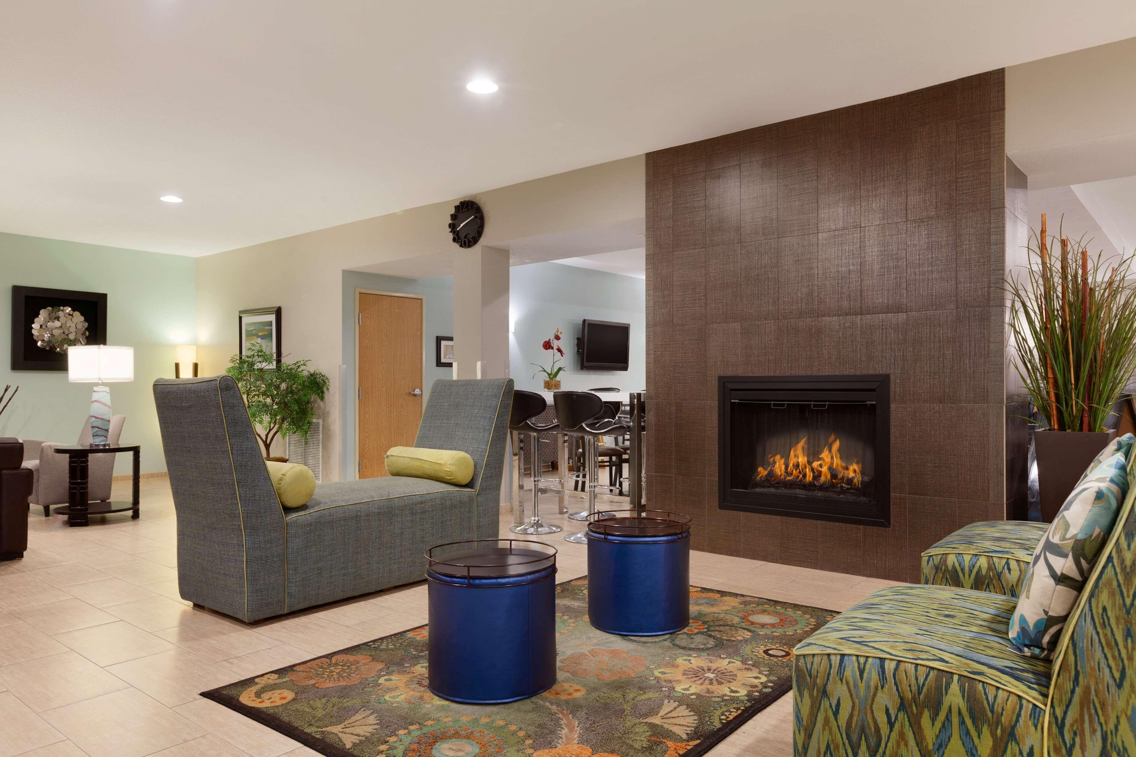 איירוויי הייטס Best Western Plus Peppertree Airport Inn מראה חיצוני תמונה