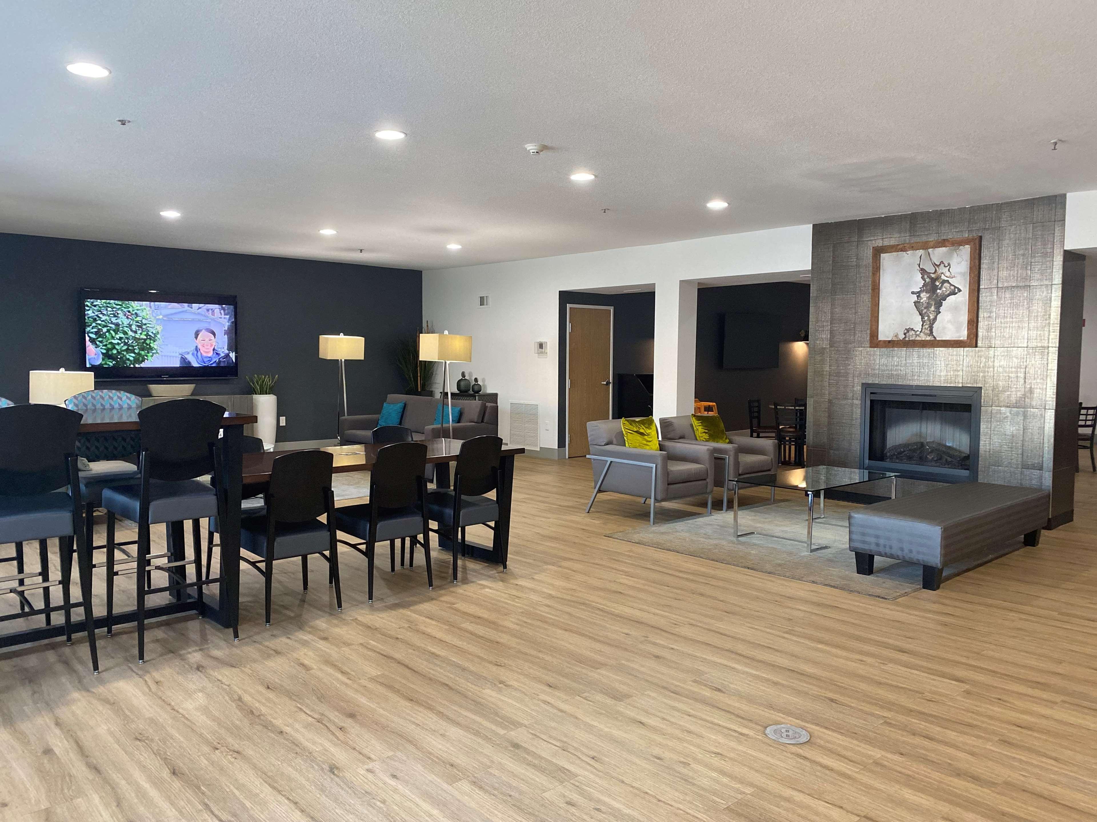 איירוויי הייטס Best Western Plus Peppertree Airport Inn מראה חיצוני תמונה